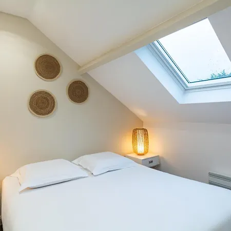 De La Hotel 2*