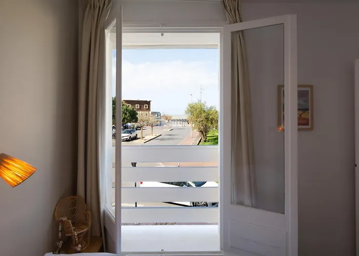 De La Courseulles-sur-Mer