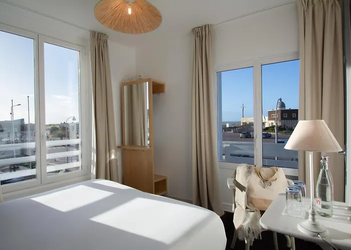 De La Hotel Courseulles-sur-Mer